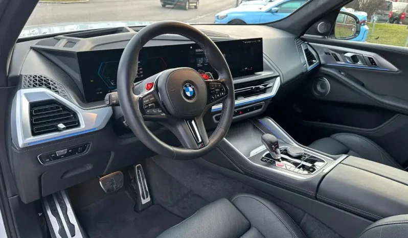 
								BMW XM complet									