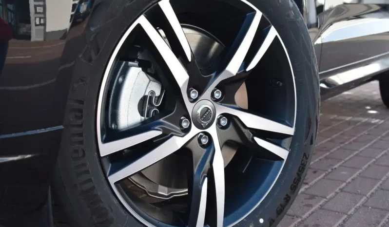 
								Volvo XC60 B4 D AWD Autom. R-Design complet									