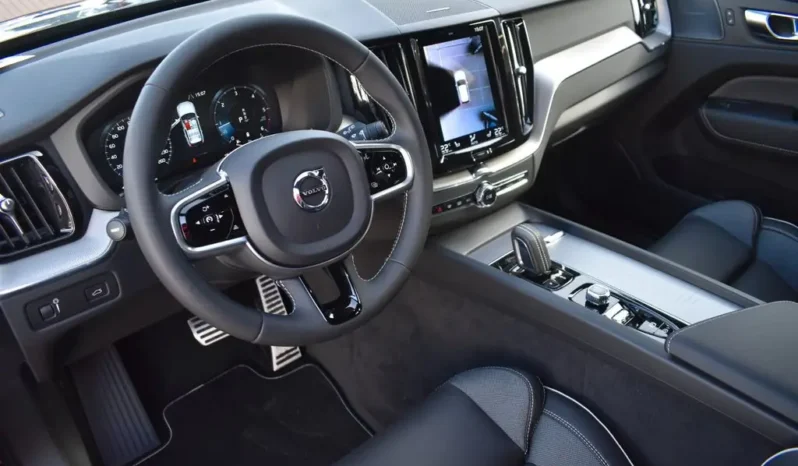 
								Volvo XC60 B4 D AWD Autom. R-Design complet									