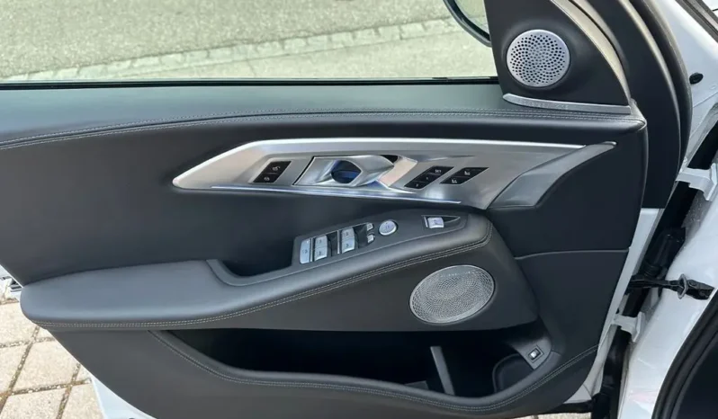 
								BMW XM complet									