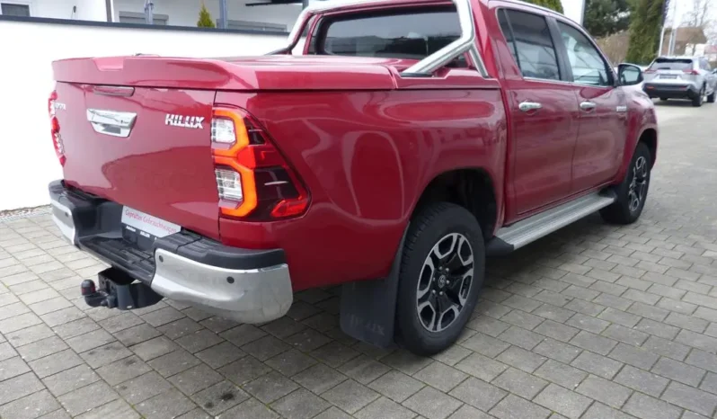 
								Toyota Hilux Double Cab 2.8 D-4D Executive 4×4 complet									
