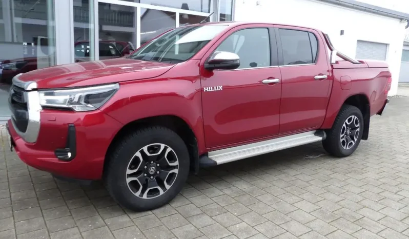 
								Toyota Hilux Double Cab 2.8 D-4D Executive 4×4 complet									
