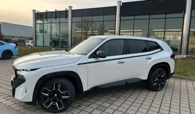 
								BMW XM complet									